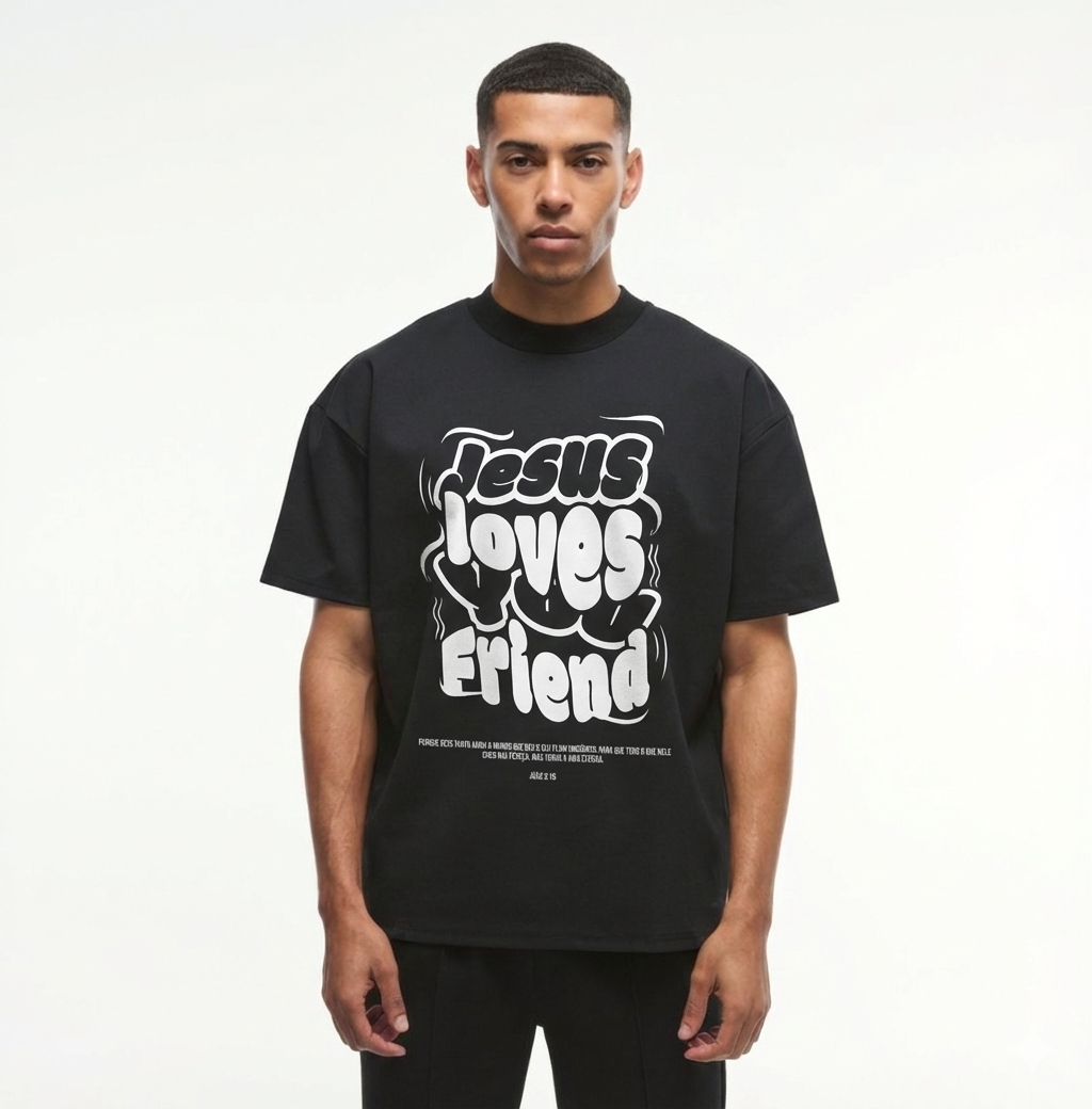 Camisa Oversized JESUS LOVES YOU FRIEND