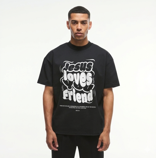 Camisa Oversized JESUS LOVES YOU FRIEND
